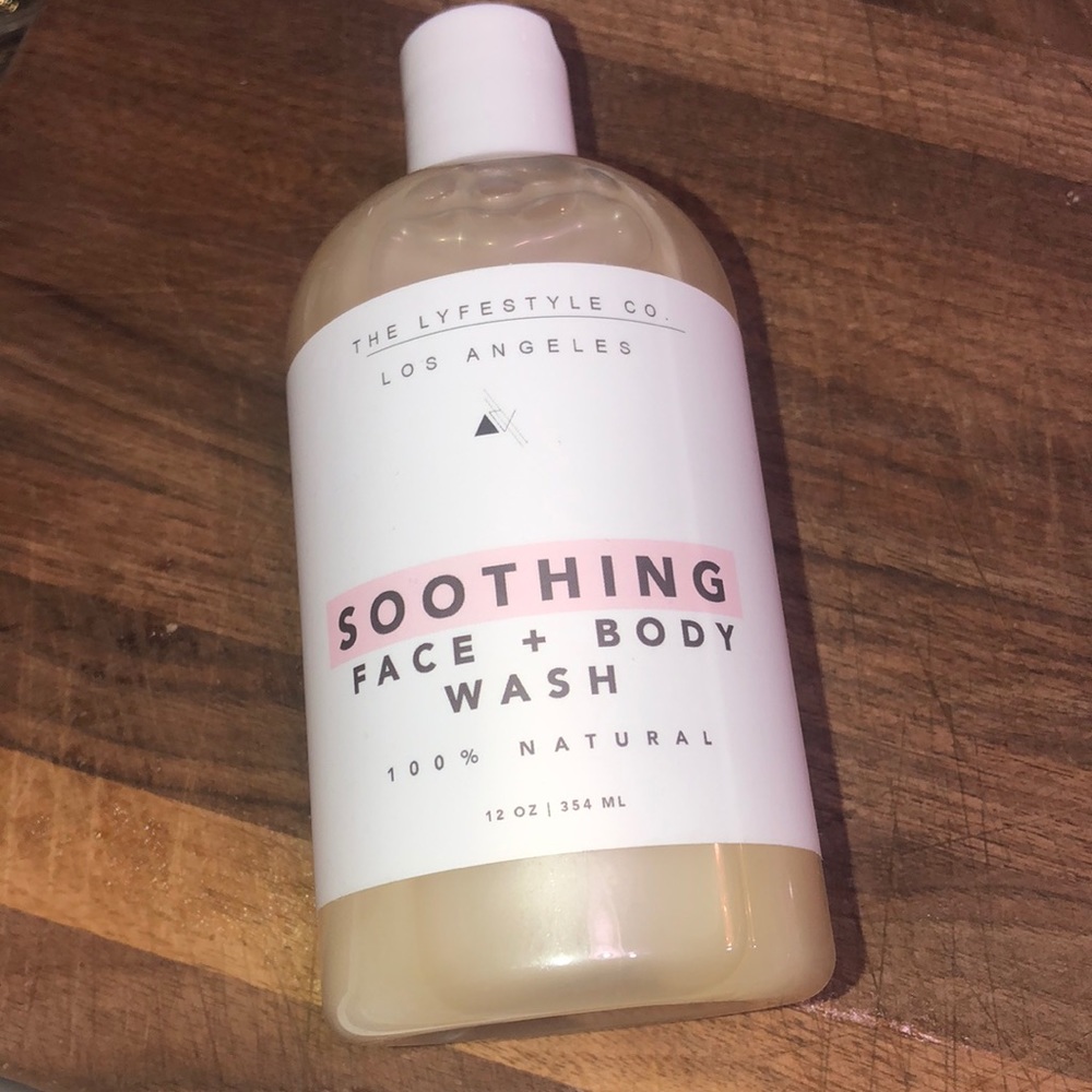 The Lyfestyle Co Soothing Face & Body Wash - 100% Natural brand new & sealed